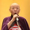 自分を低く見せる人たち